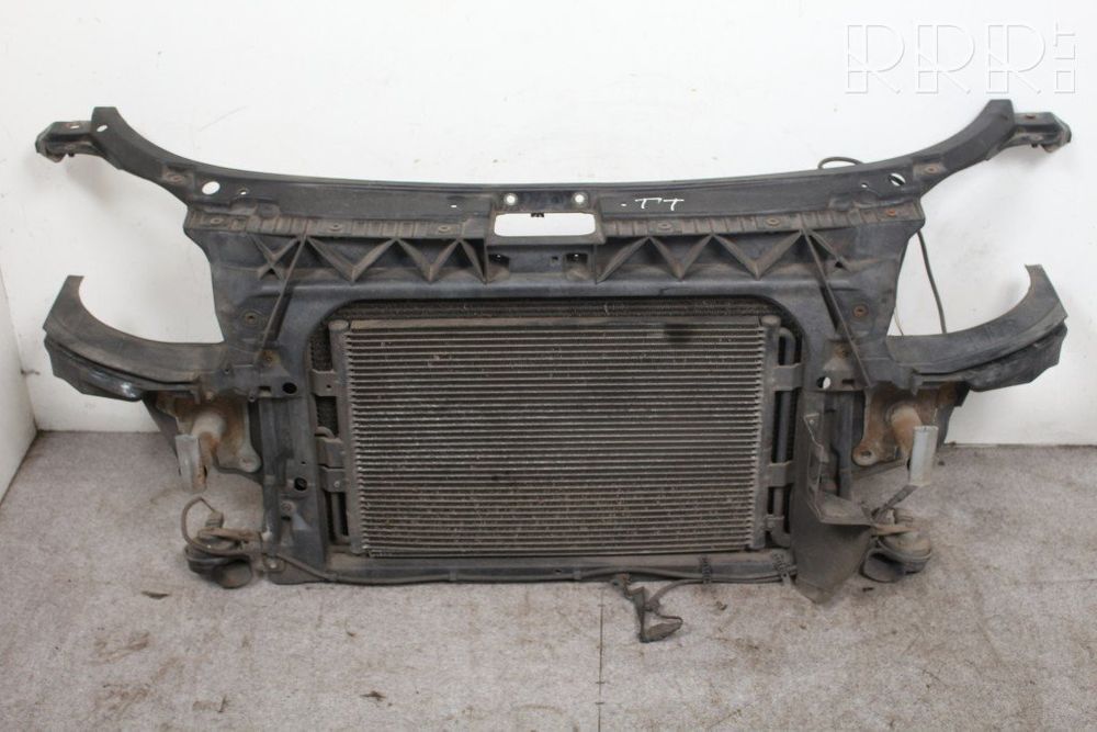 Audi TT Mk1 Radiatorių panelė (televizorius) 1J0121253AD