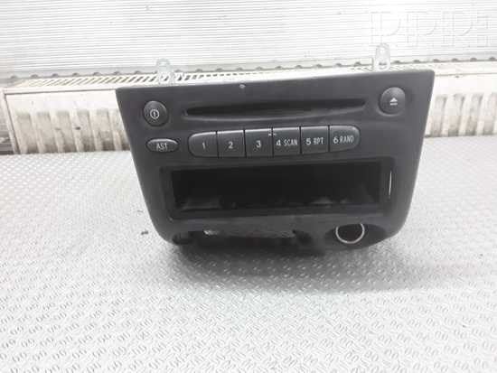 Toyota Yaris Verso Radija/ CD/DVD grotuvas/ navigacija E13020948