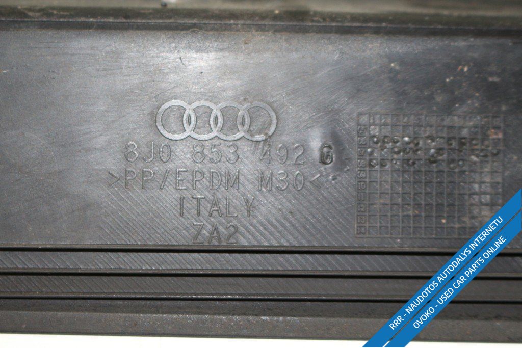 Audi TT TTS Mk2 Priekinio slenksčio apdaila (vidinė) 8J0853492G