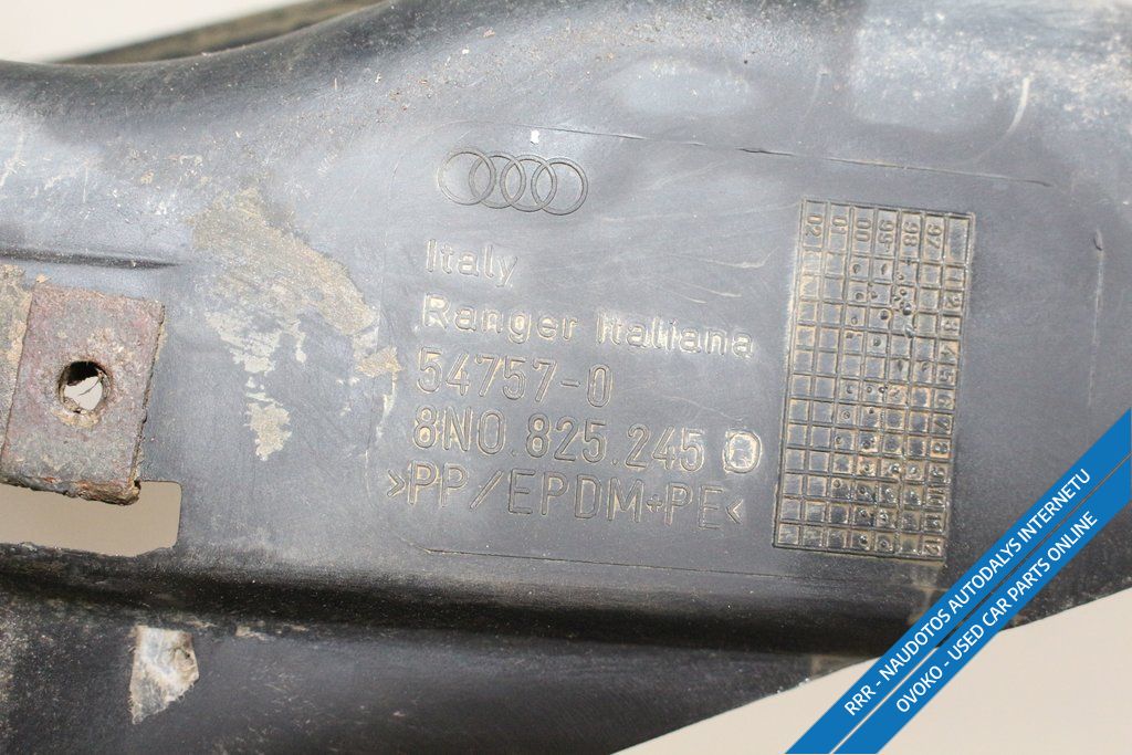 Audi TT Mk1 Variklio dugno apsauga 8N0825245D