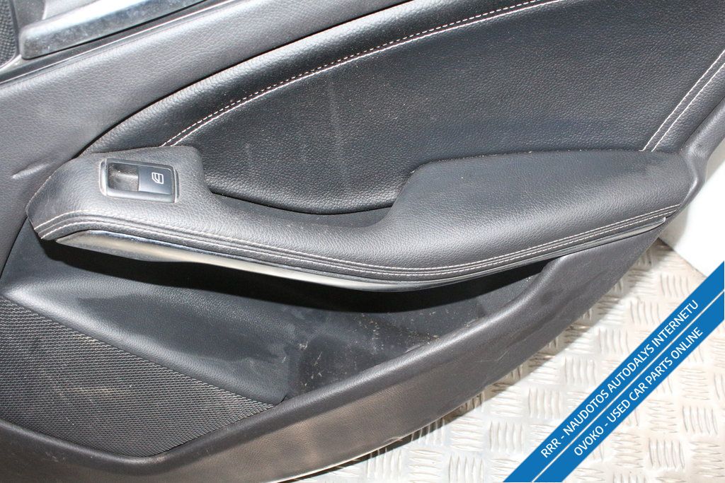 Mercedes-Benz GLA W156 Apmušimas galinių durų (obšifke)